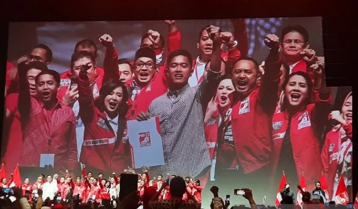 PSI mengumumkan Kaesang Pangarep, putra Presiden Joko Widodo (Jokowi) menjadi Ketua Umum Partai Solidaritas Indonesia (PSI).